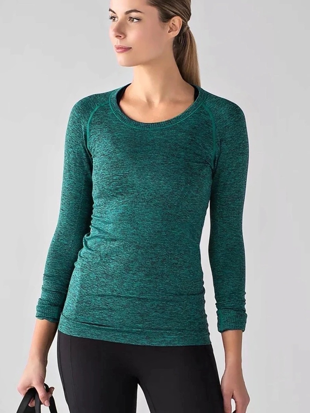 lululemon Swiftly Tech Long-Sleeve Athletic Top in Green Size 10